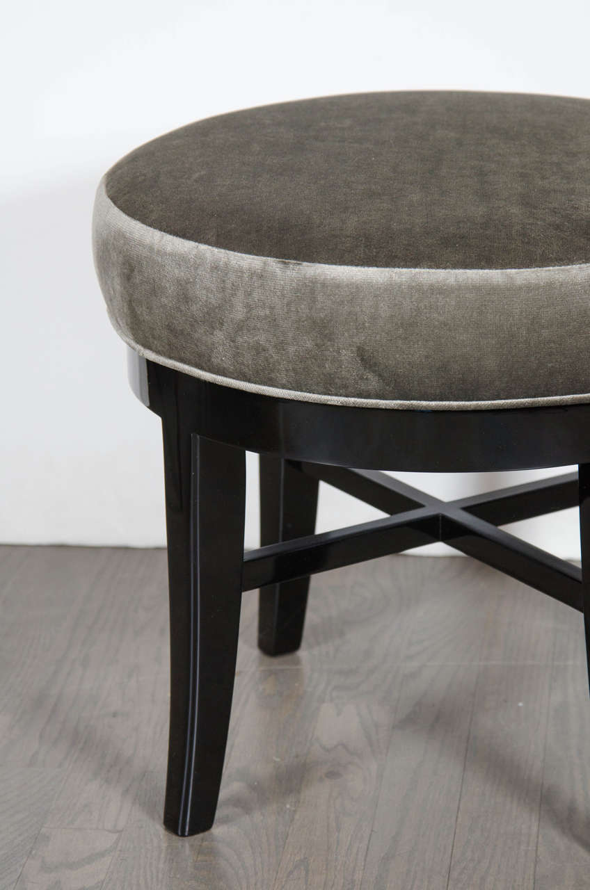 round vanity stool