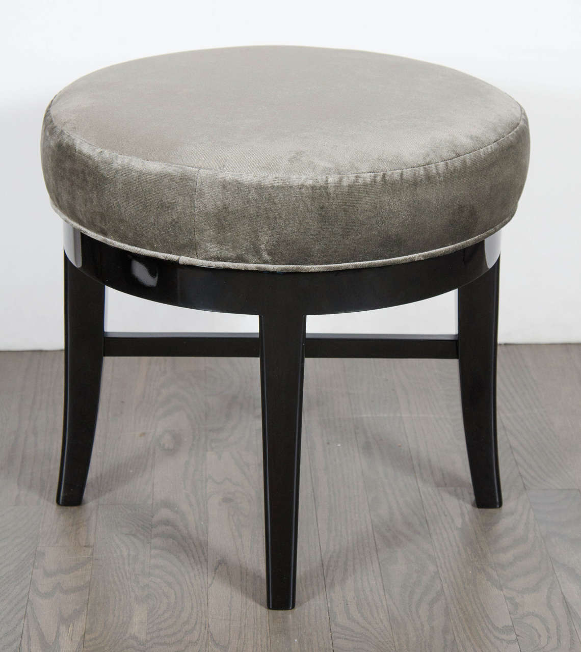 round vanity chair