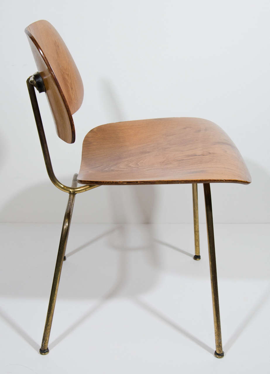 eames bentwood chair