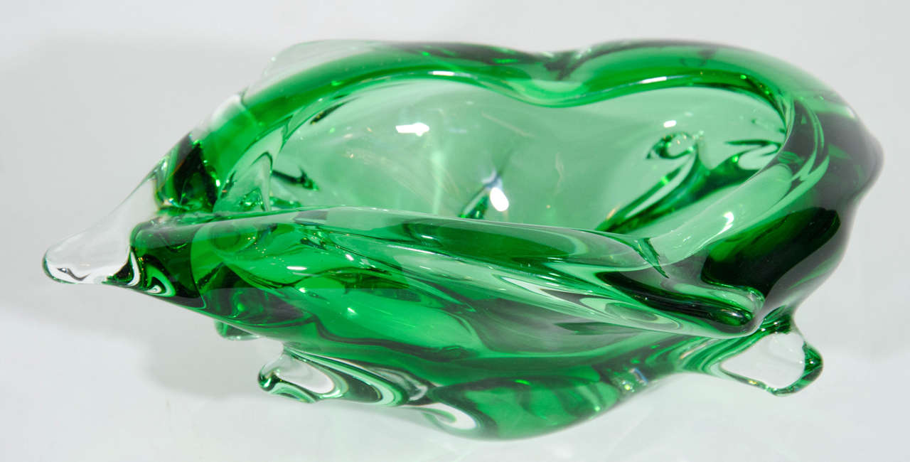 Mid-20th Century Exceptional Modernist Murano Bowl in Emerald Green by Seguso