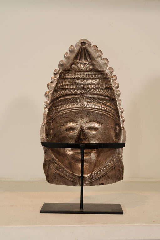 Silver Parvati Mask on Base 1