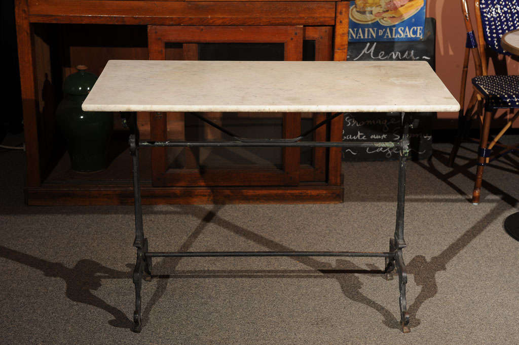 Bistro Marble table