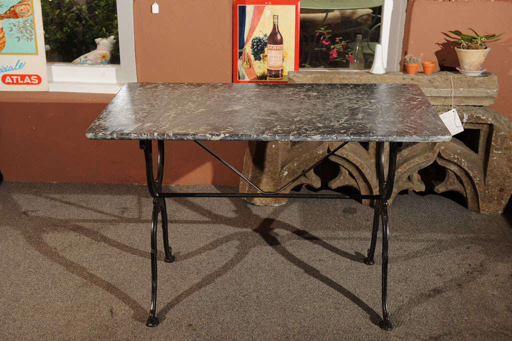 Bistro Marble table