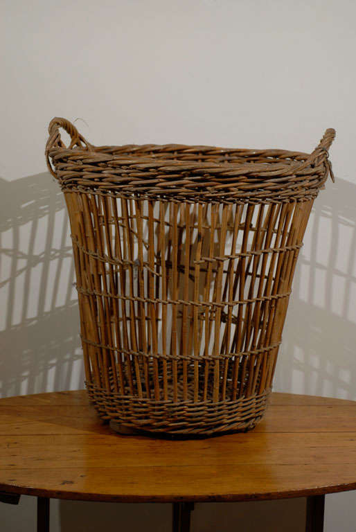 19th Century French Basket For Sale at 1stDibs