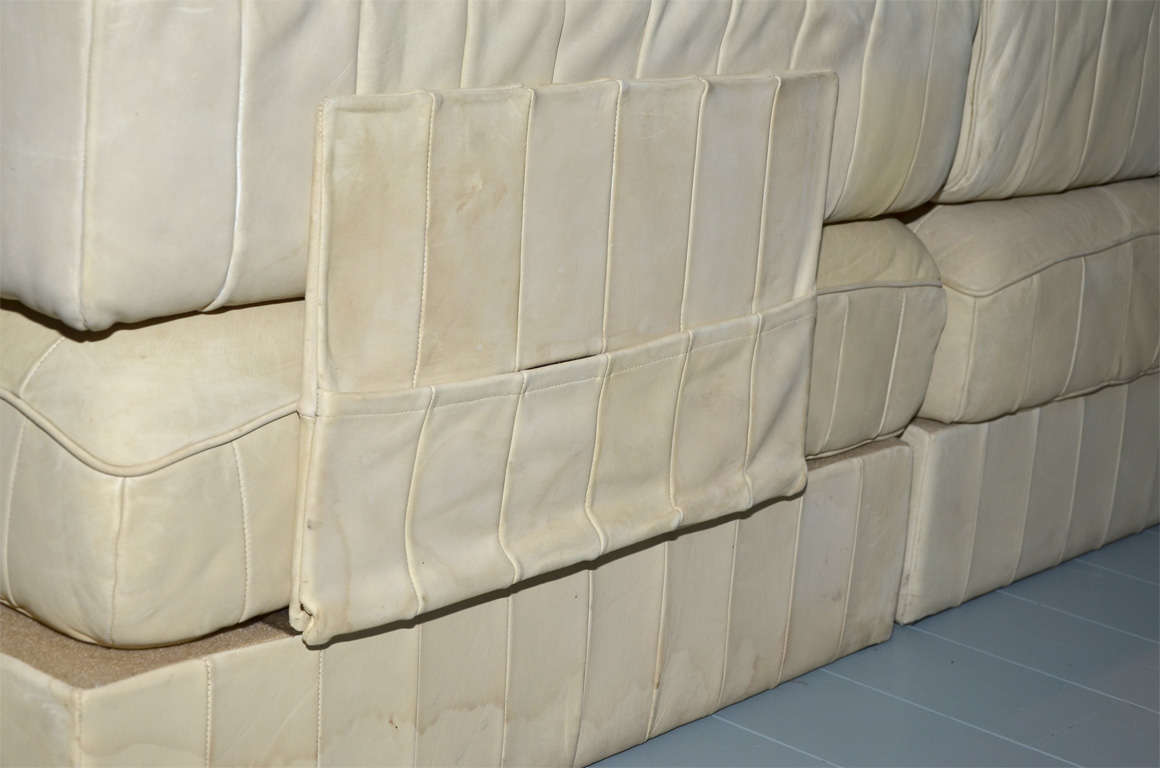 1970-1980 Three-Piece Sofa Edited by De Sede For Sale 2