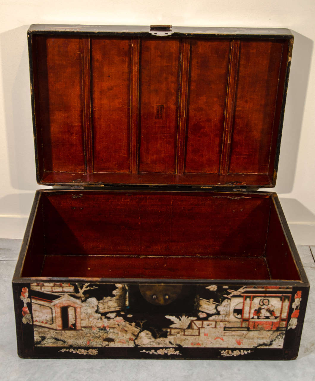 Wood Lacquered Chinoiserie  Chest For Sale