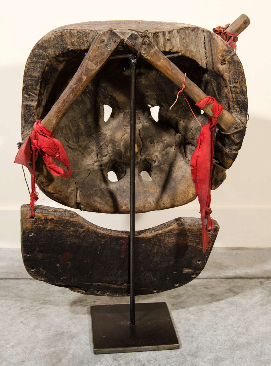 18th Century Chinese Mask For Sale 1