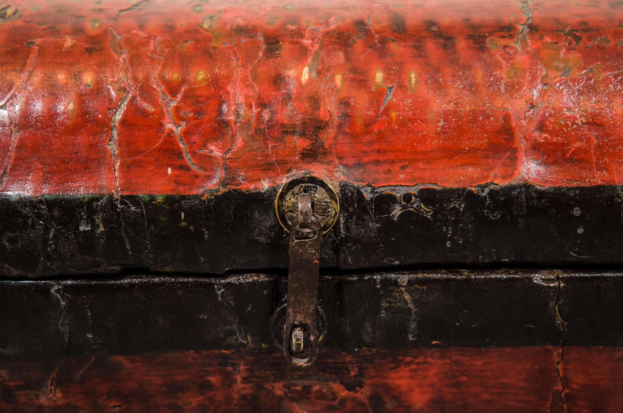 Chinese Antique Lacquered Food Box For Sale