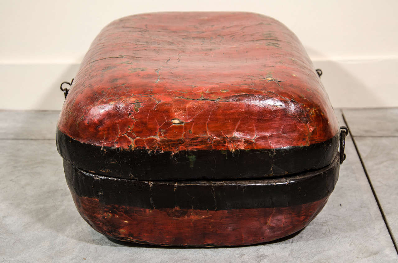 Antique Lacquered Food Box For Sale 1