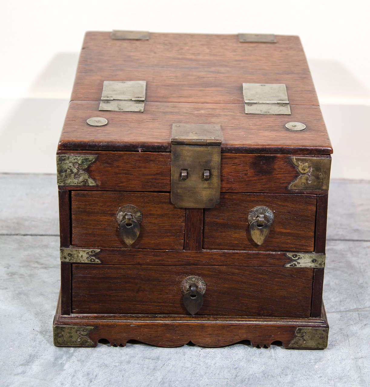 19th Century Rosewood Jewelry Box In Good Condition In New York, NY