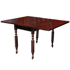 Antique A Fine Early 19th Century Mahogany New York State Drop Leaf Table