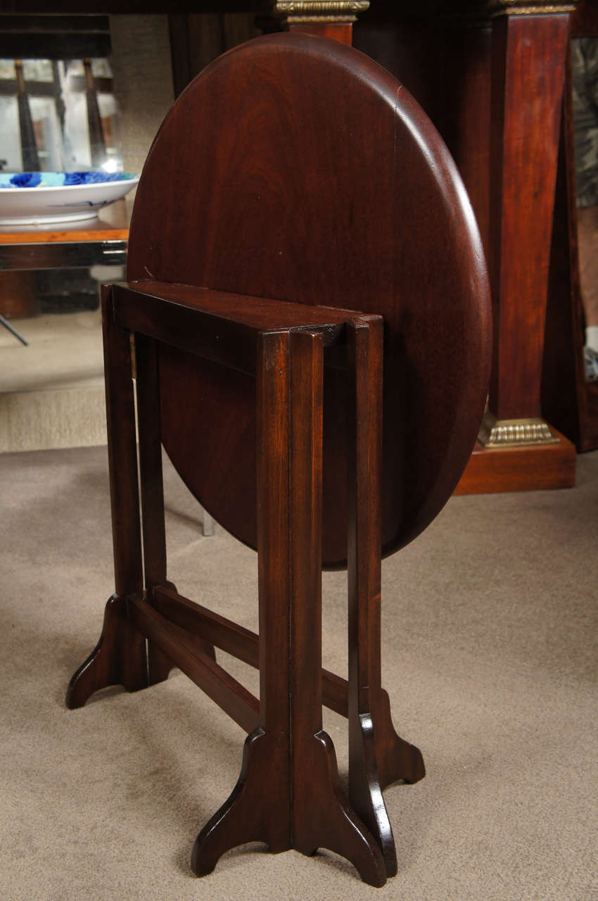 George III style mahogany fold up side table In Good Condition In Hudson, NY