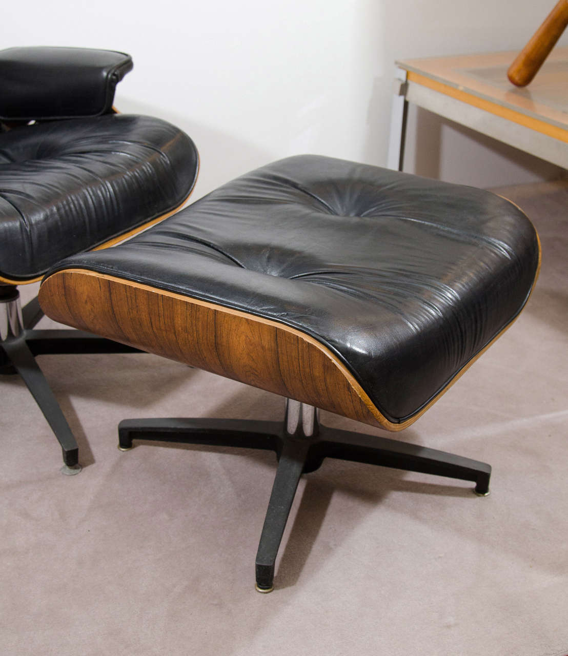 Mid-Century Modern Midcentury Eames Style Lounge Chair and Ottoman