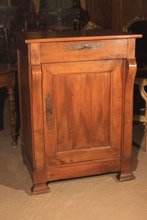 French Walnut Resturation Confiturier