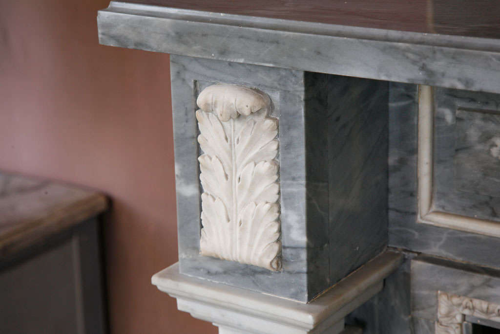A 19th century probably Dutch Neoclassical fireplace / mantel piece In Good Condition In Baambrugge, NL
