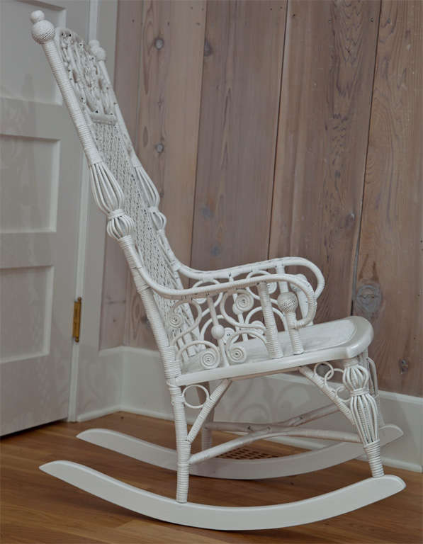 Victorian Rocker In Good Condition For Sale In Old Saybrook, CT