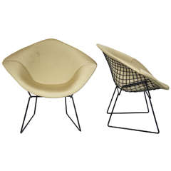 Pair of Harry Bertoia "Diamond Chairs" with original Cushions
