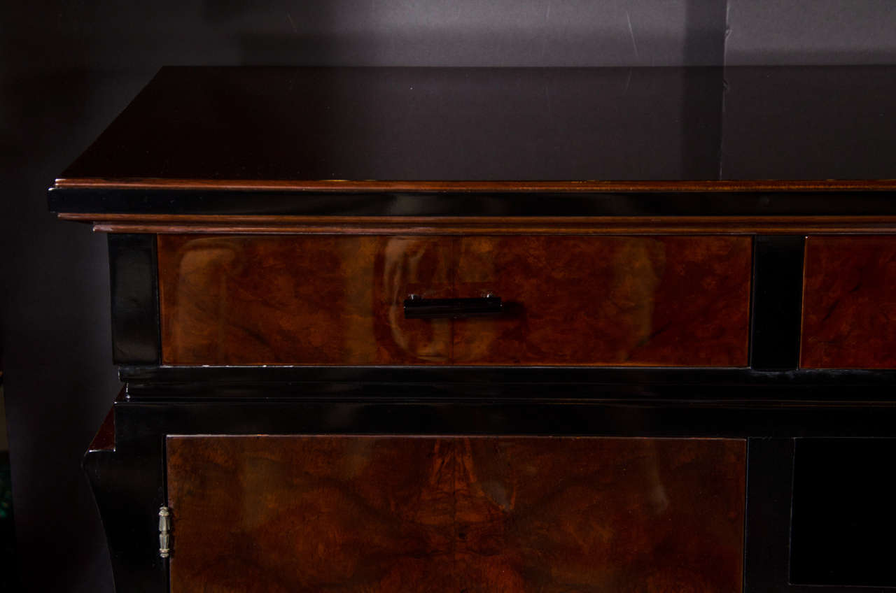 Exceptional Art Deco Sideboard in Bookmatched Burl Walnut and Central Niche 1