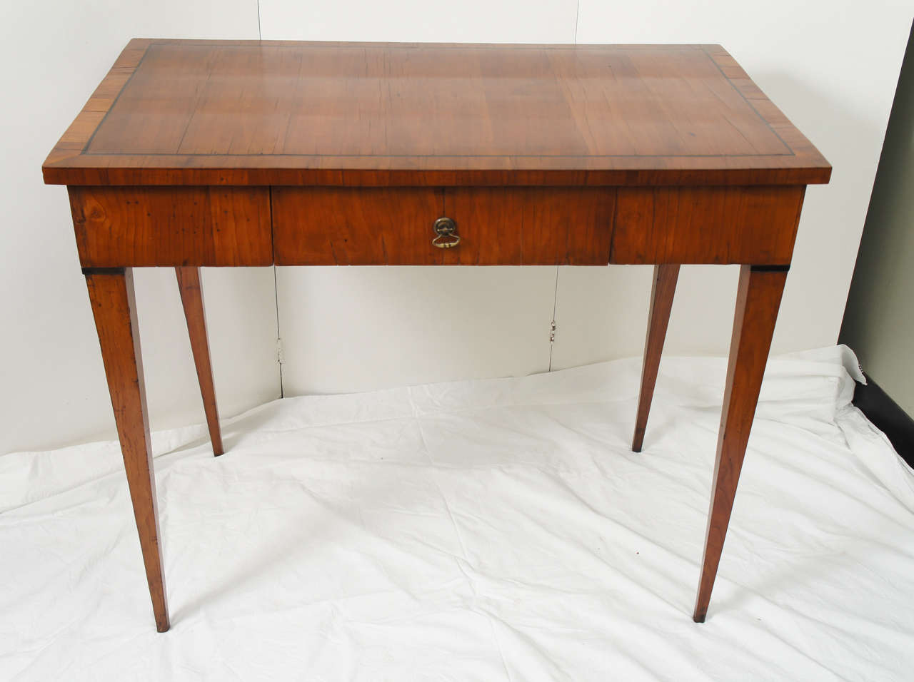 Italian Neoclassical writing table, 18th / 19th c.