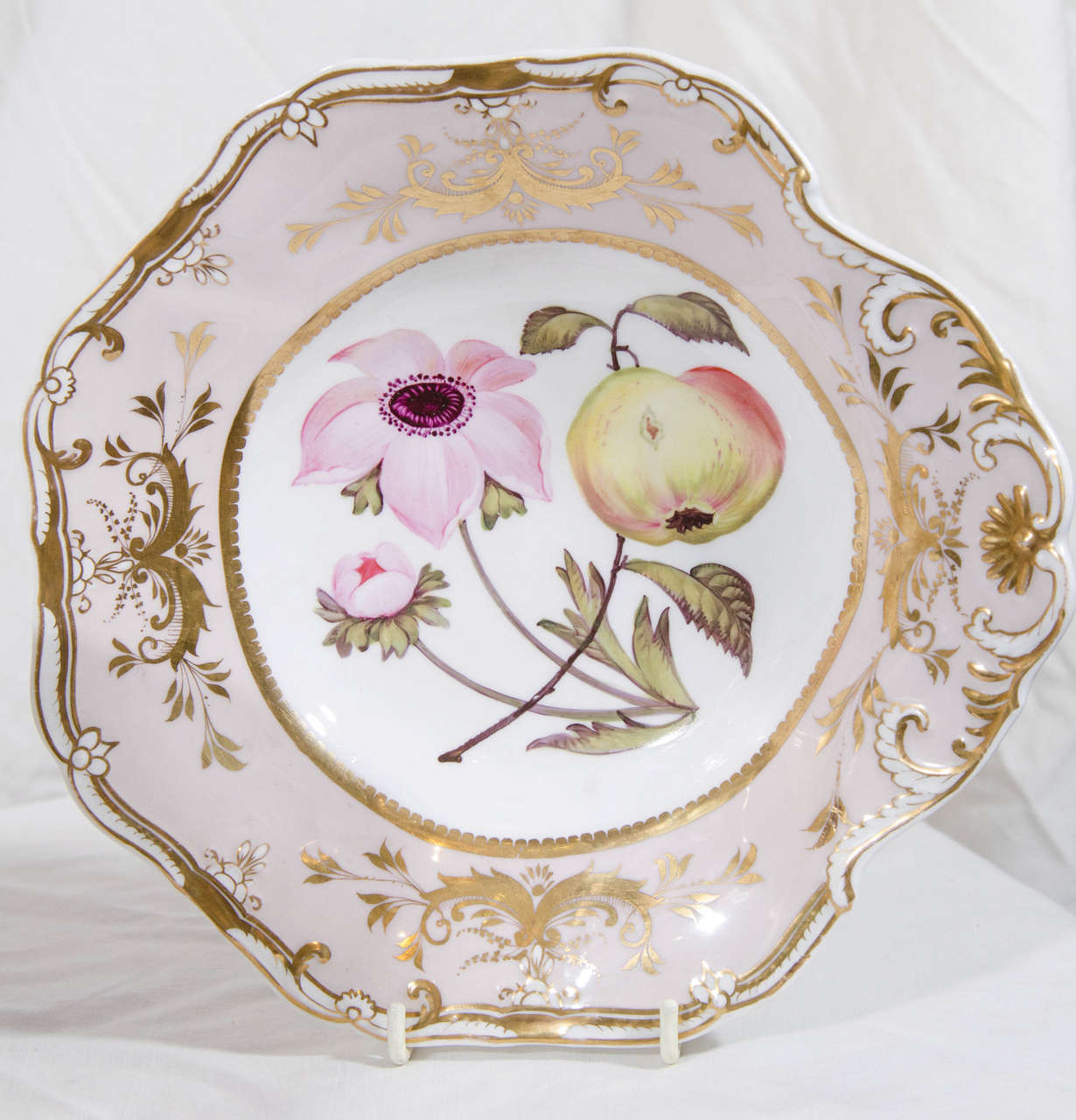 Antique Porcelain Hand Painted Dishes In Excellent Condition In Katonah, NY