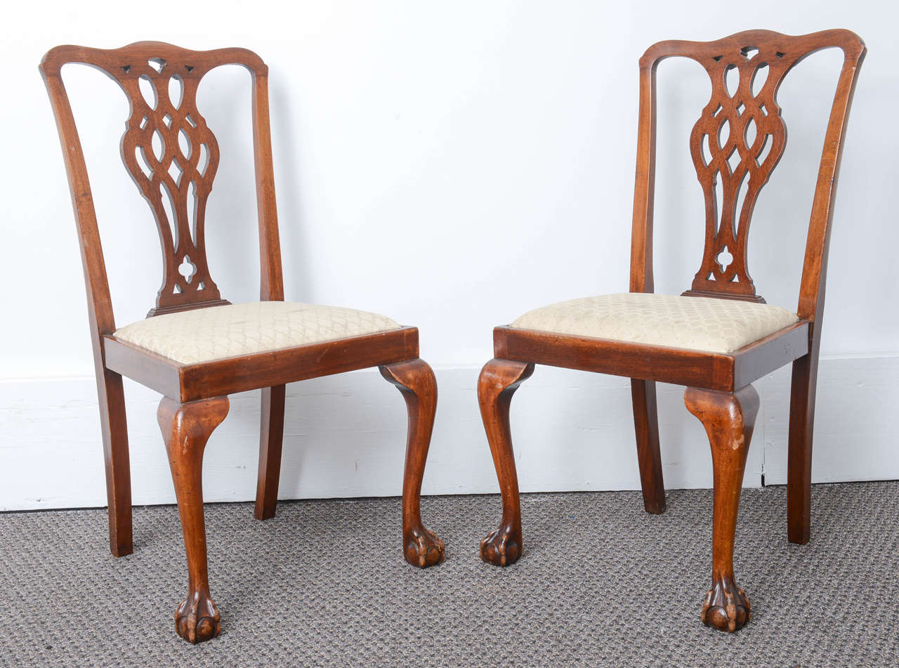 20th Century Set of Six Mahogany English Chippendale Style Dining Chairs