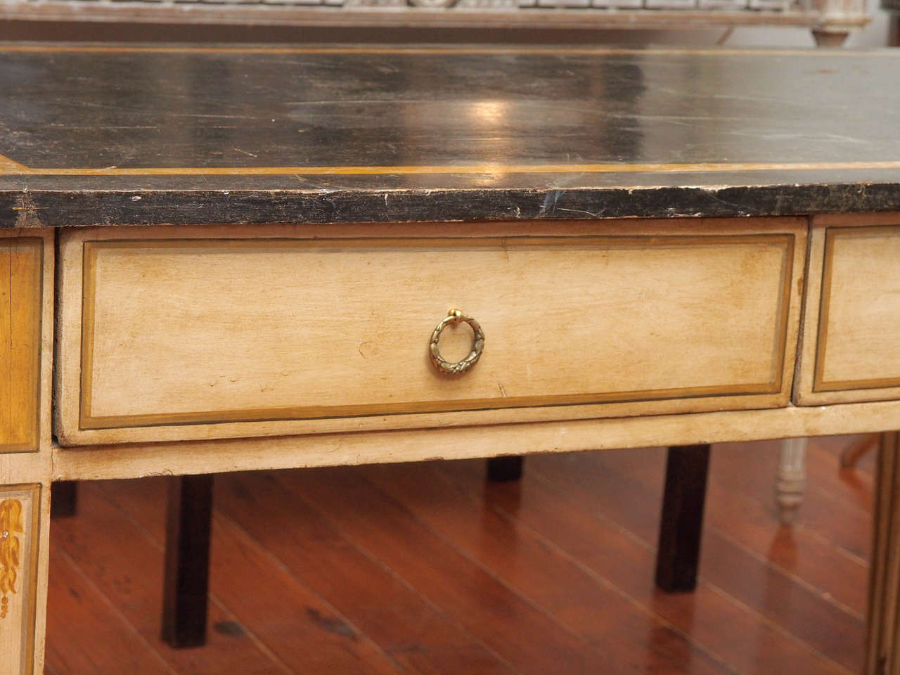 Painted Italian Neoclassical Writing Table In Good Condition For Sale In New Orleans, LA