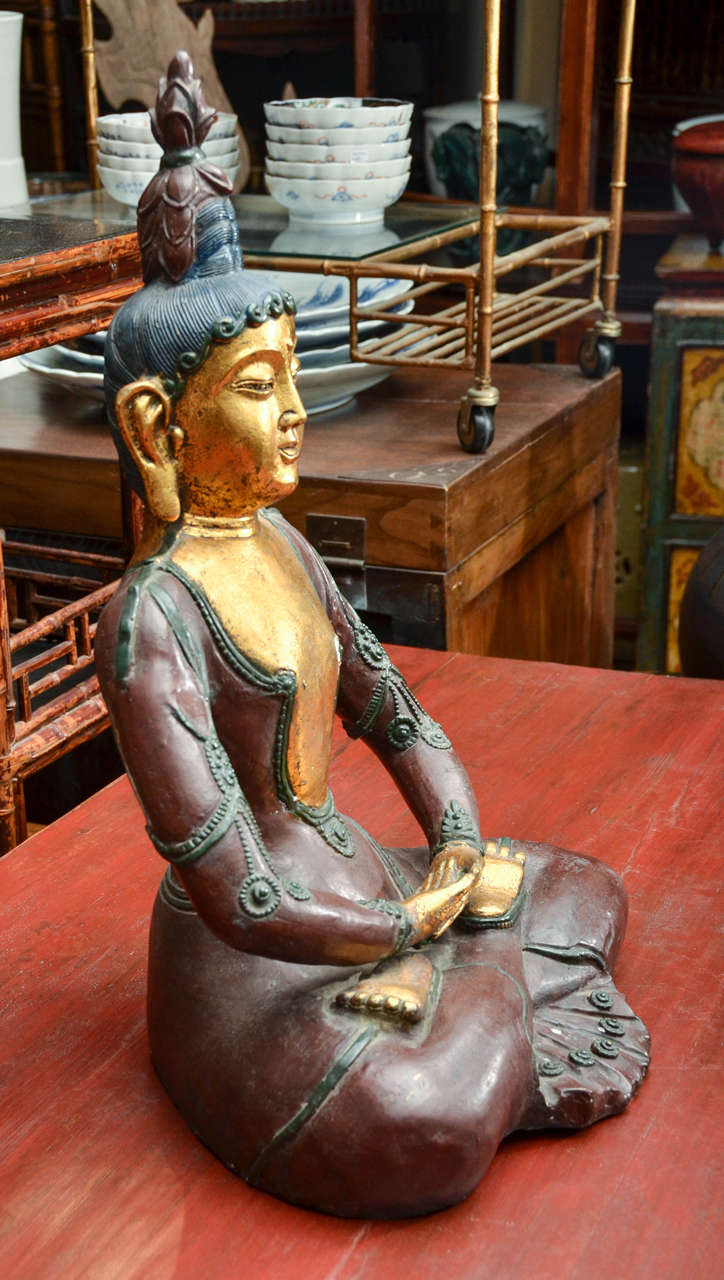 Turn of the Century Chinese Seated Bronze Buddha For Sale 1