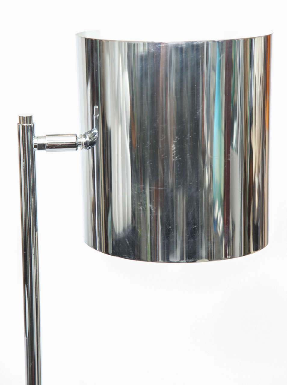 Italian Articulated Floor Lamp In Excellent Condition In New York, NY