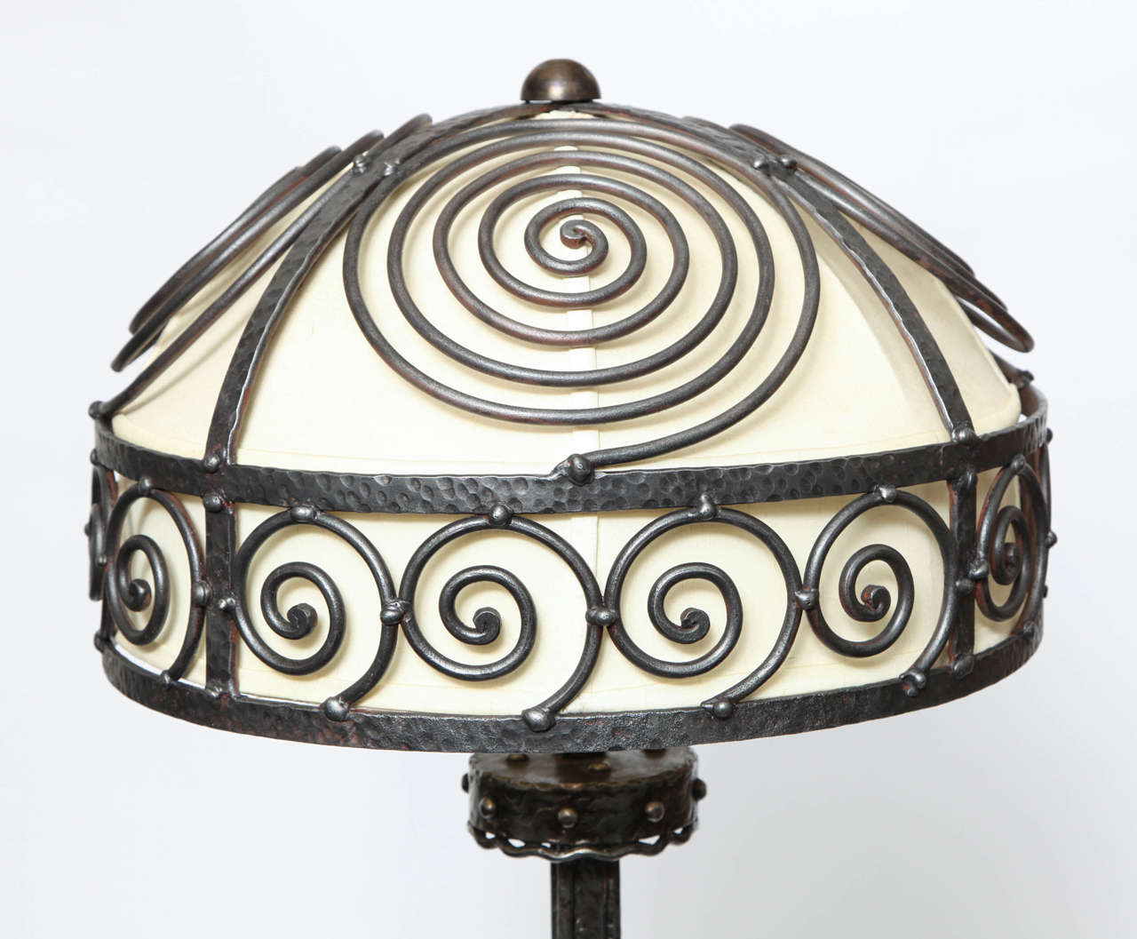 French Art Deco, Hand-Wrought Iron Floor Lamp In Excellent Condition In New York, NY