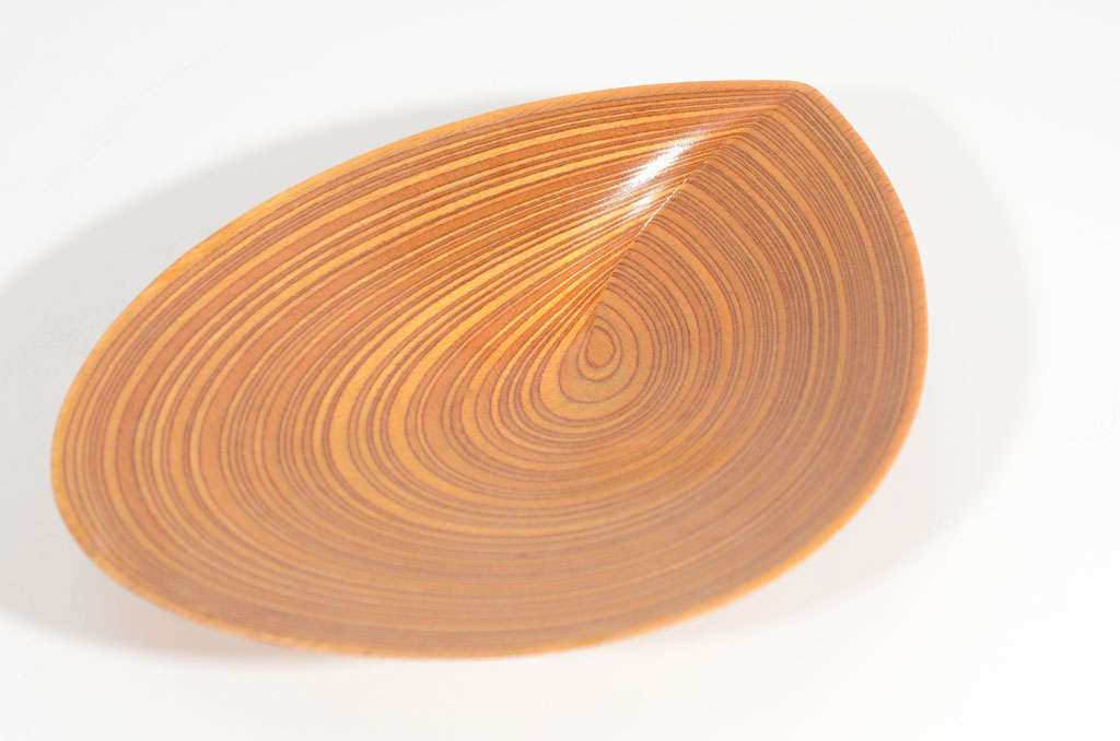 Beautiful and rare bowl by Tapio Wirkkala in mint condition. Underside incised with artist's monogram 