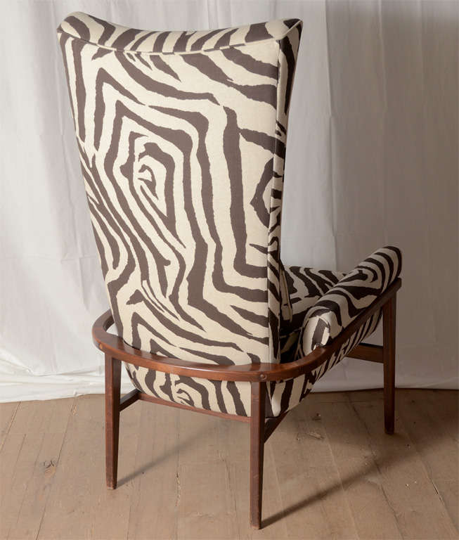 Chaises à haut dossier du milieu du siècle dernier dans le style de Adrian Pearsall en vente 2