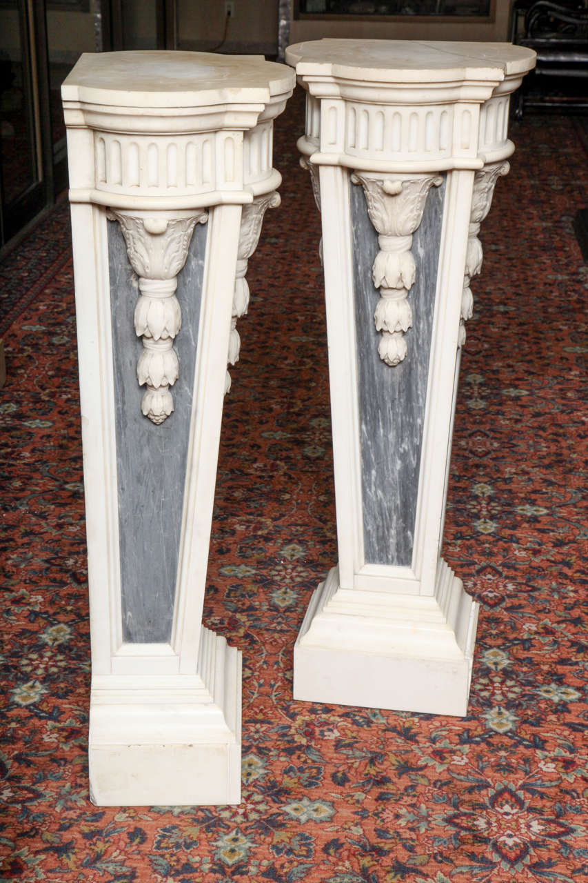 Pair of French Louis XVI Style, Two-Toned Carrera and Grey Marble Pedestals For Sale 3