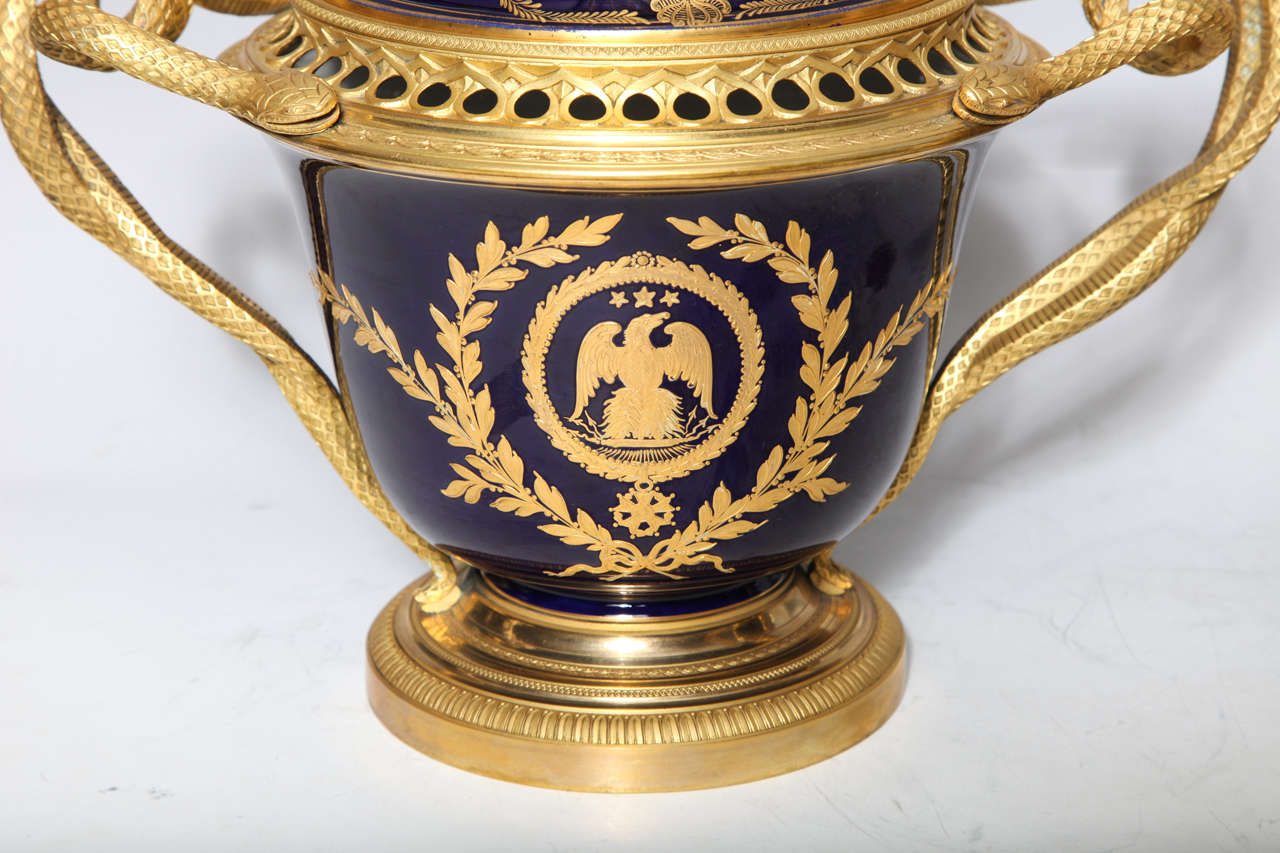 Pair of French Napoleanic Sèvres Porcelain and Ormolu Covered Vases/Pot Pourries In Good Condition For Sale In New York, NY