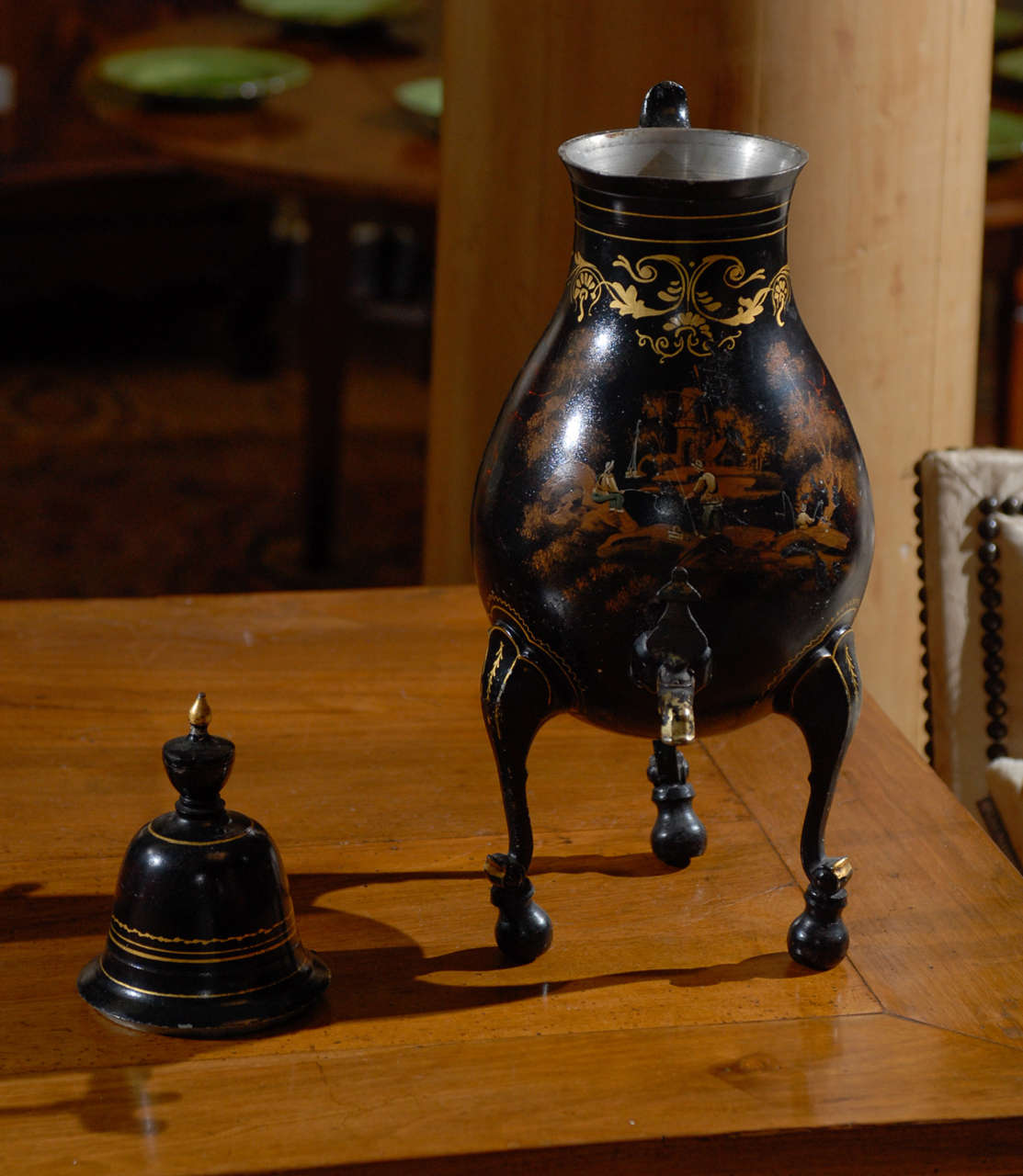 19th Century Black Tole Dutch Painted Samovar, Circa 1890 For Sale 3