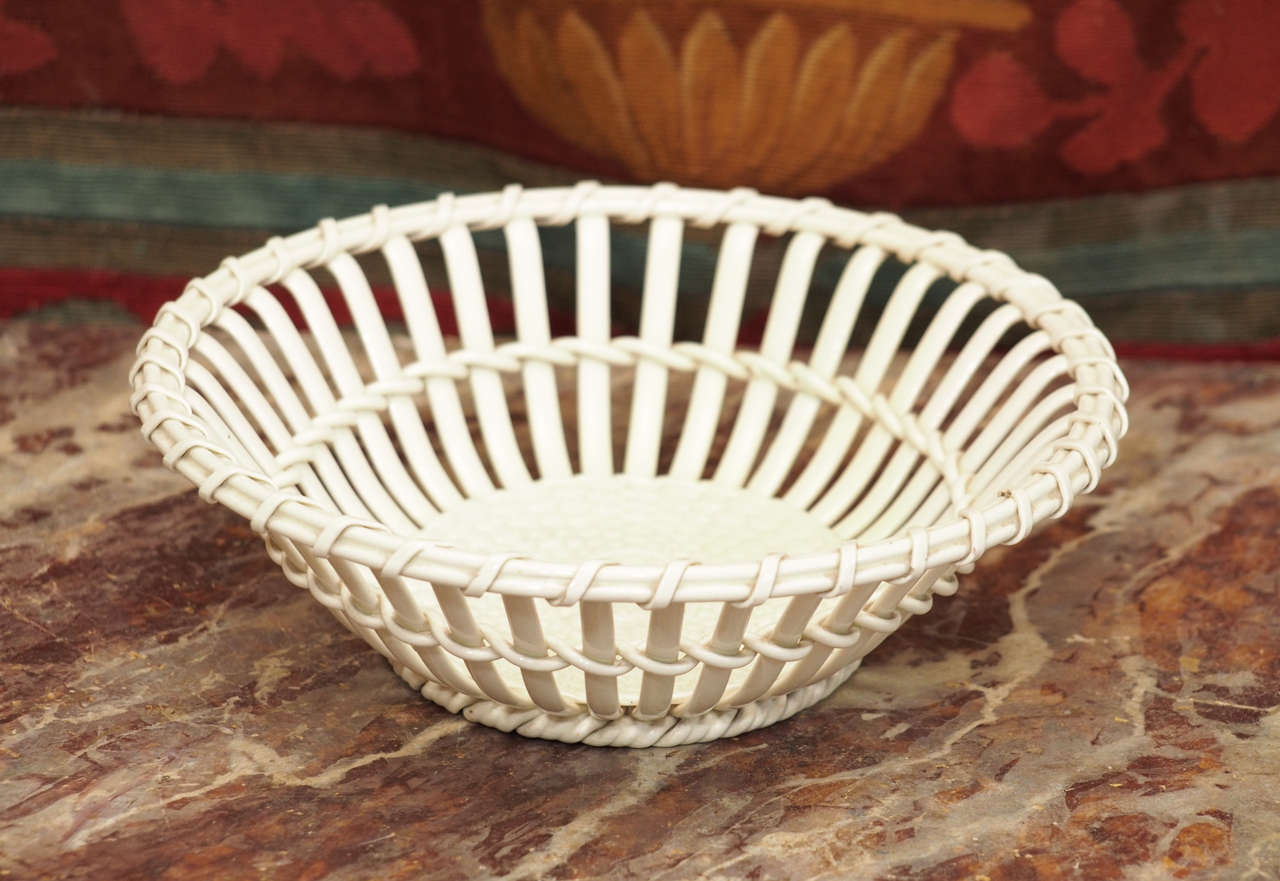 Pair of French Creil Creamware Baskets with underplates 3