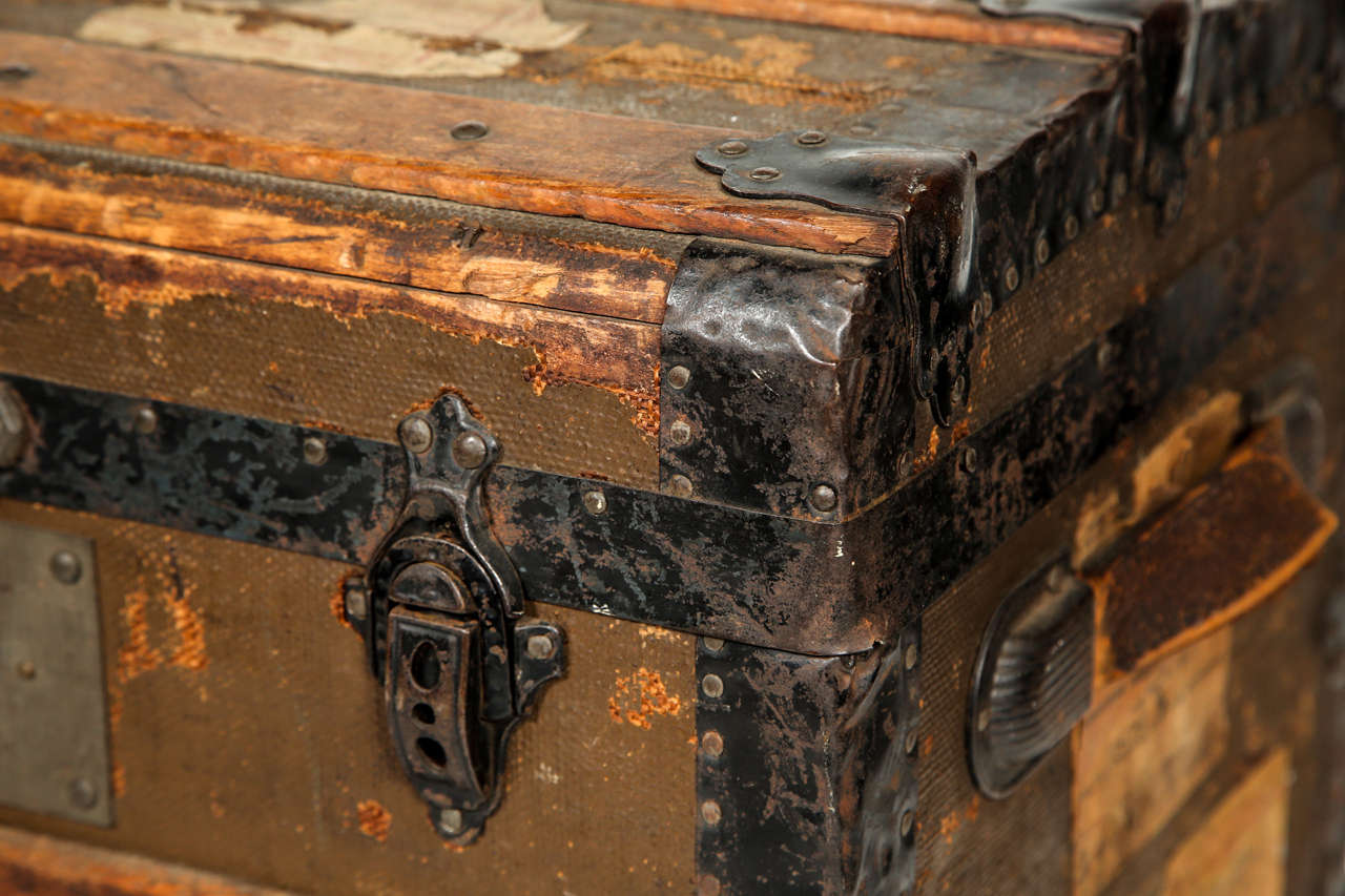 1800s trunk