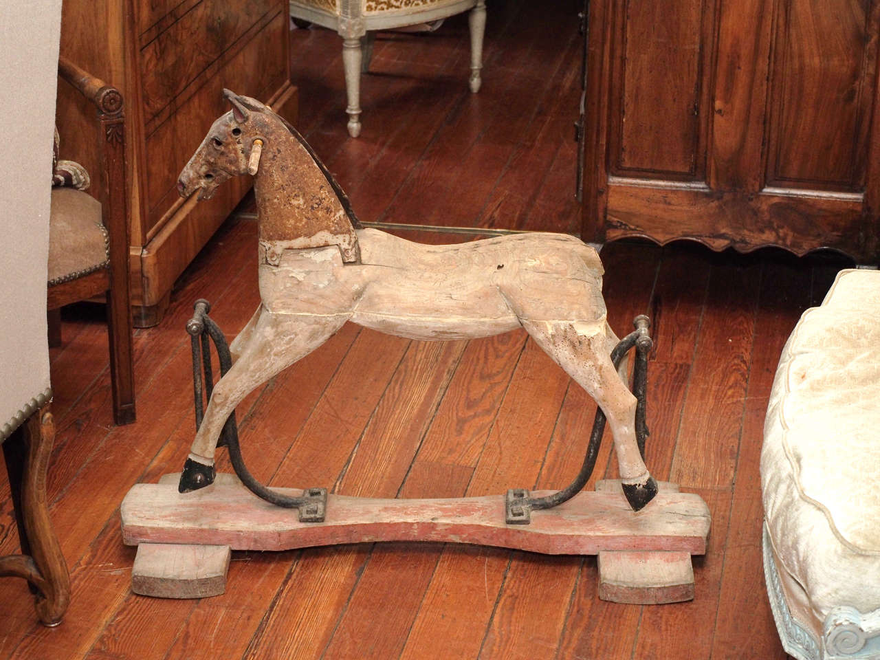 Caballo de madera del siglo XIX