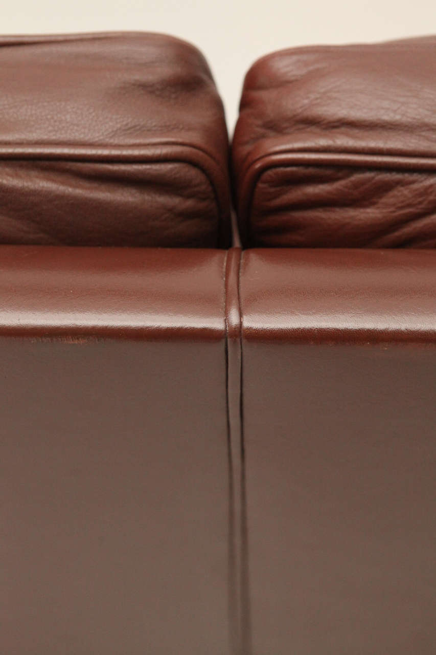 Brge Mogensen Modell #2208 Zweisitzer-Sofa (Leder) im Angebot