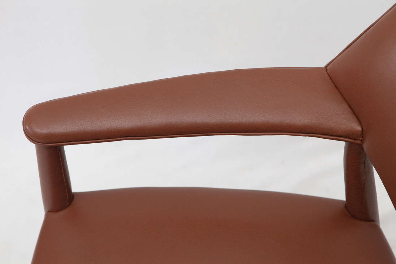 Aksel Bender Madsen & Ejner Larsen Armchair In Excellent Condition In Los Angeles, CA