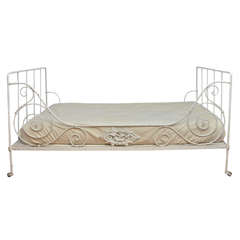 French 19th Century Iron Folding Daybed with Scroll Design Side