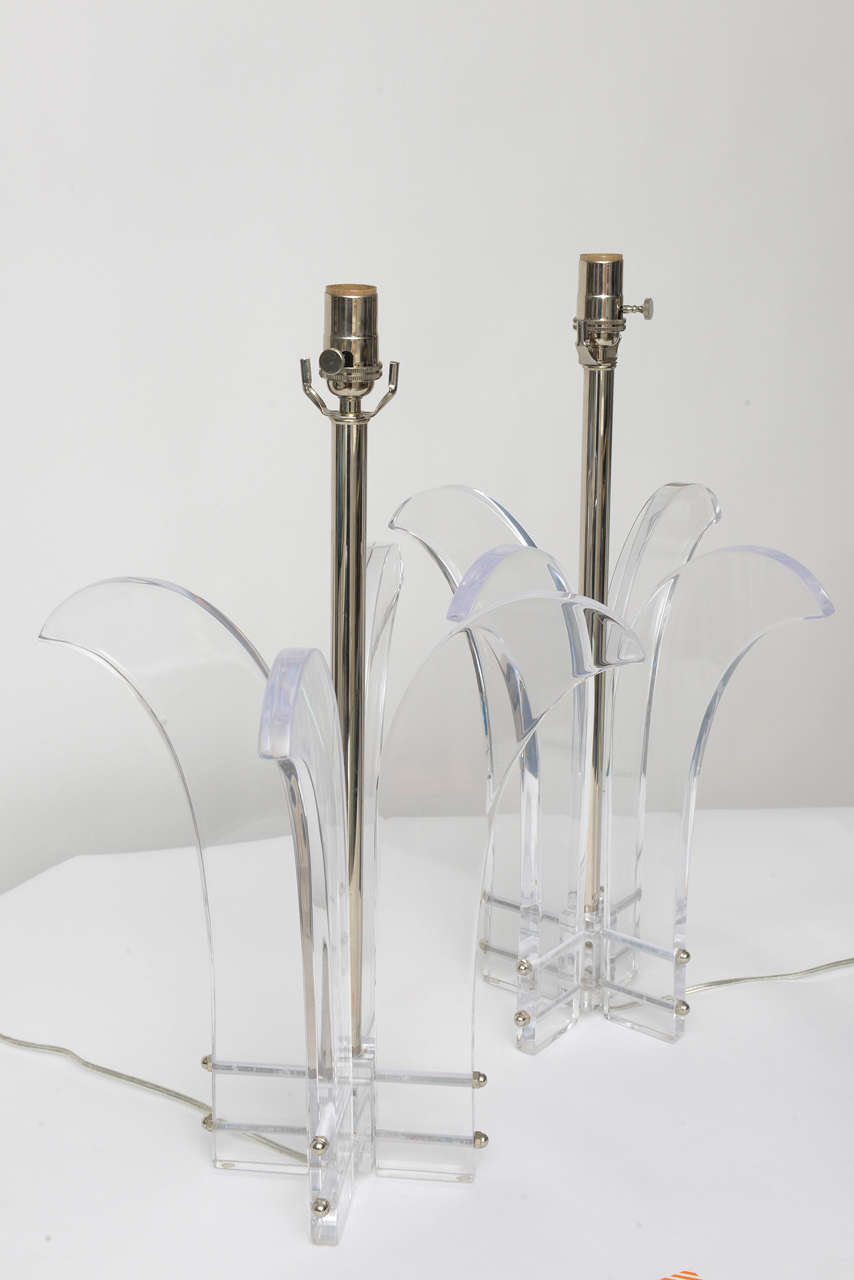 Pair of Plume Table Lamps in Lucite For Sale 5