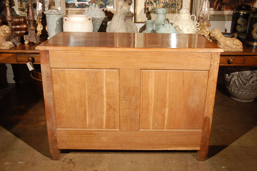19th Century, French Walnut Commode In Good Condition In Newport Beach, CA