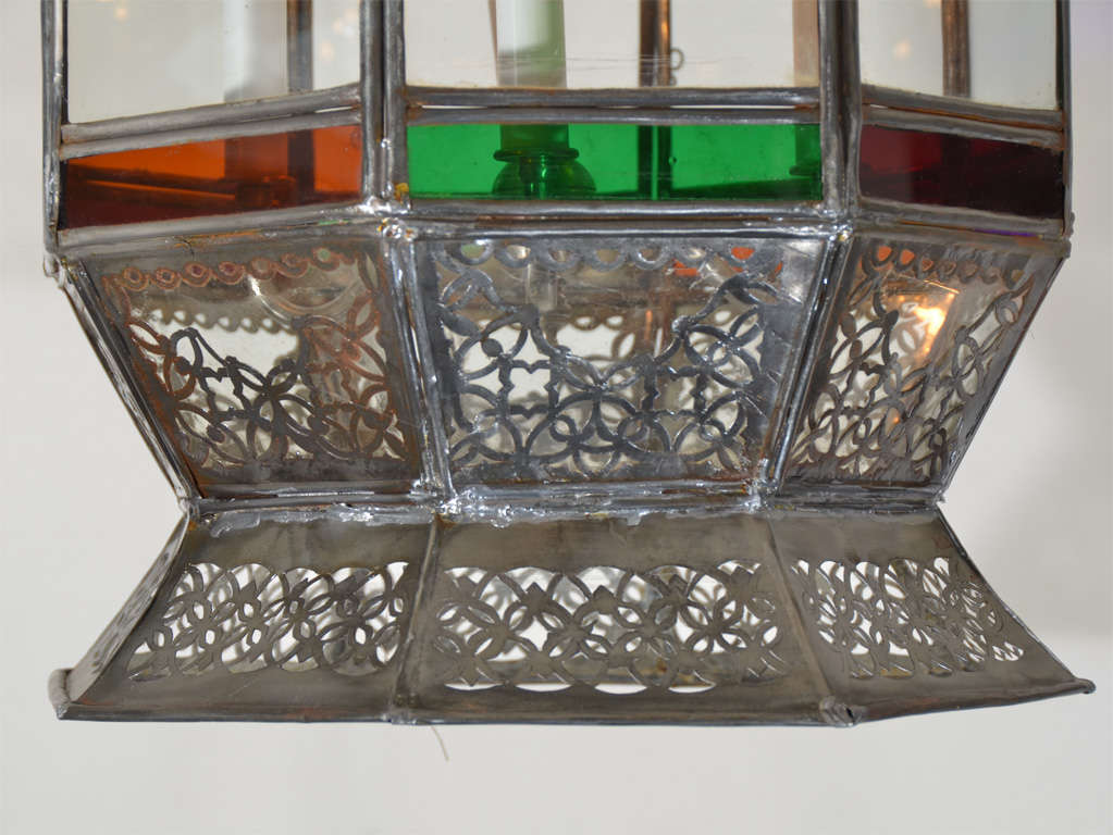 Mid-20th Century Beautiful Moroccan Lantern For Sale