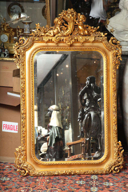 French 19th Century Giltwood Mirror with Cherubs