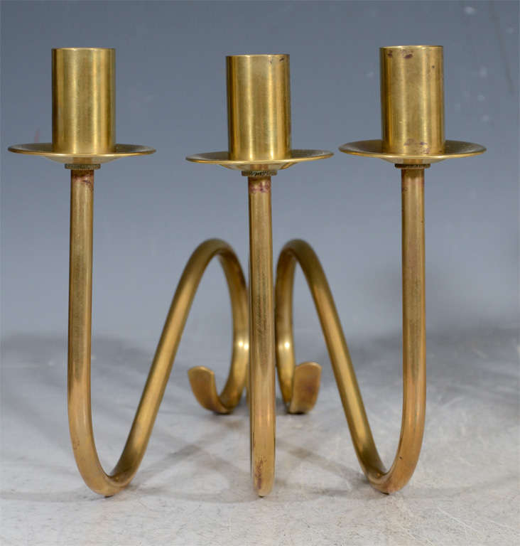 Pair of Mid-Century Brass Scroll-Form Candlesticks In Good Condition In New York, NY