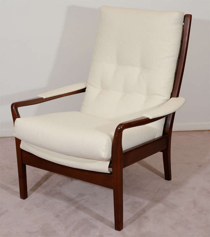 Mid Century Modern Lounge Chair and Matching Ottoman at 1stdibs
