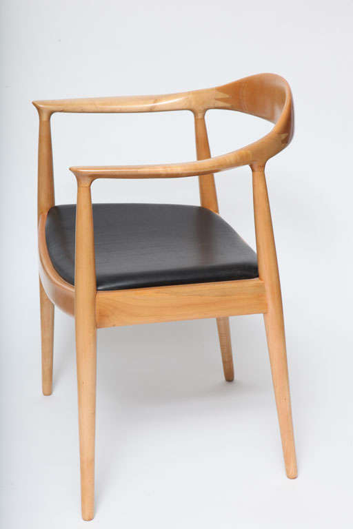 20th Century Hans J. Wegner : The Chair