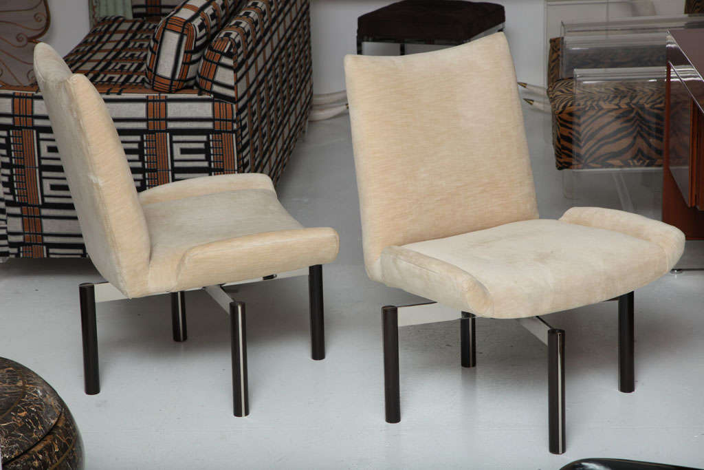 Mid-20th Century Pair Mid Century Swivel Chairs