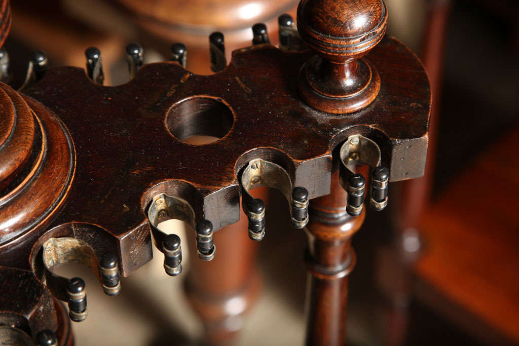 Mahogany Snooker Cue Stand 3