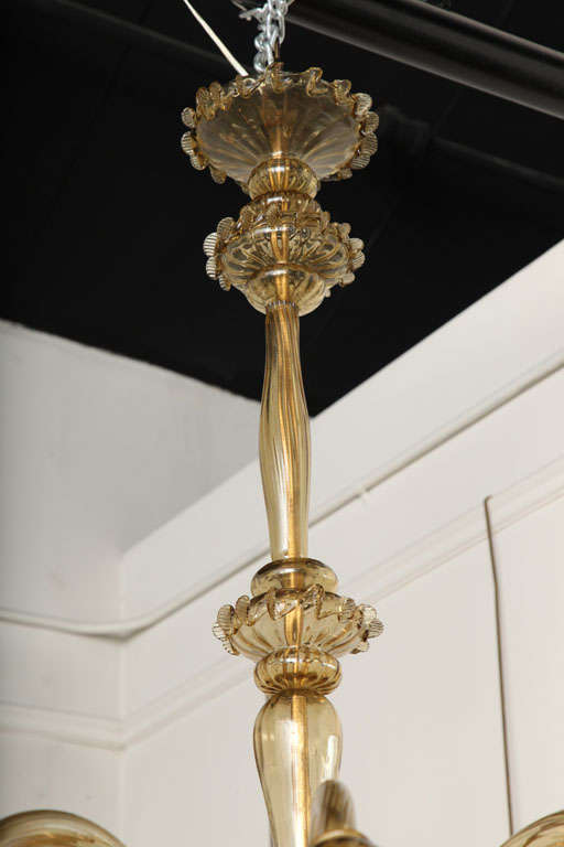 Twelve-Arm Salviati Venetian Chandelier In Excellent Condition For Sale In New York, NY